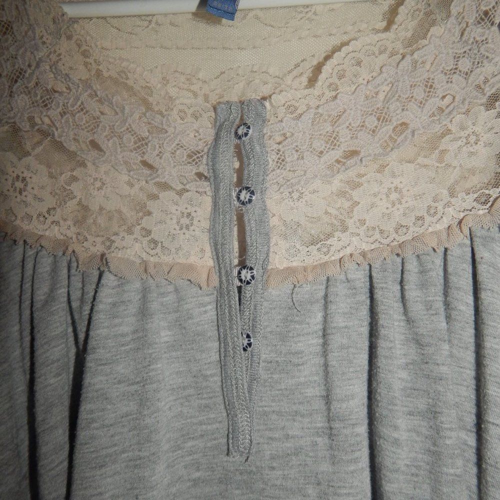FREE PEOPLE women's x-small XS grey cream cottagecore lace back blouse shirt top - Picture 9 of 13